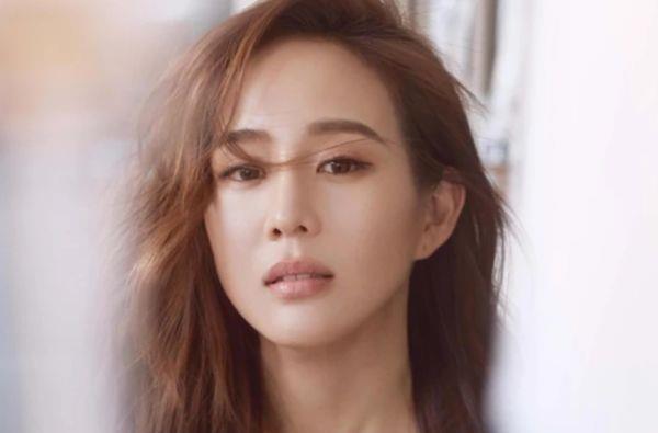 没有黑料的十大明星视频在线观看,_出道后都不争不抢的女明星_娱乐圈最没有黑料的四位女星